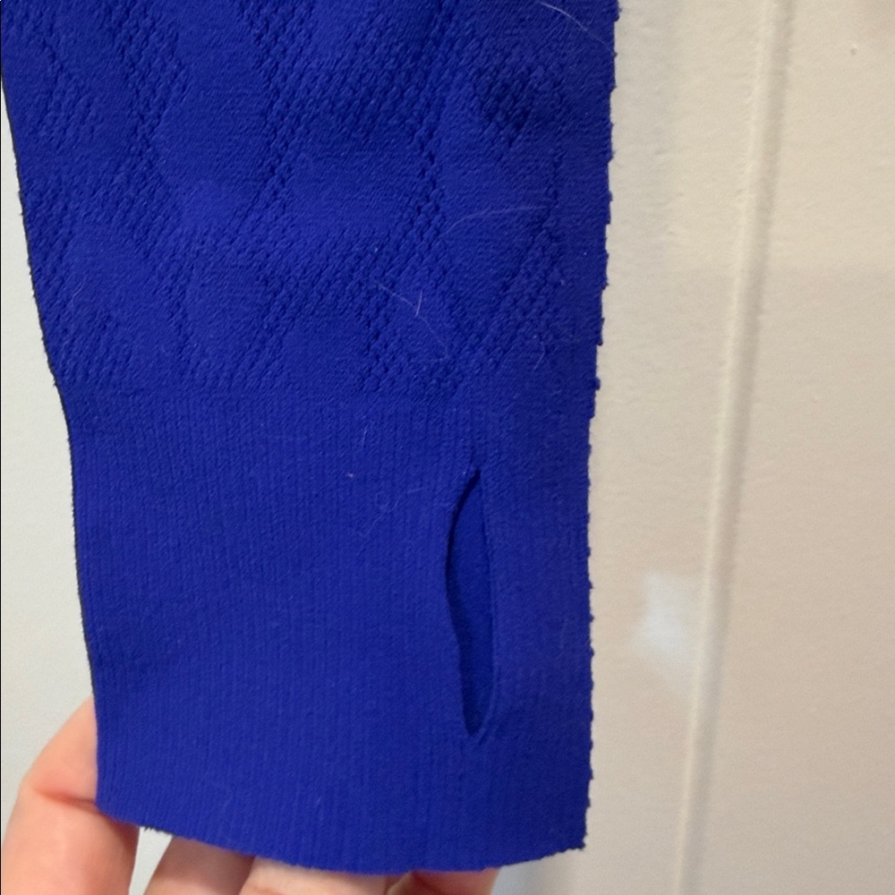 Fabletics Royal Blue Long Sleeve Crop Top - Picture 3 of 5